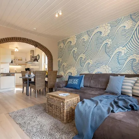 Haus Am Teich Holiday home Hooksiel